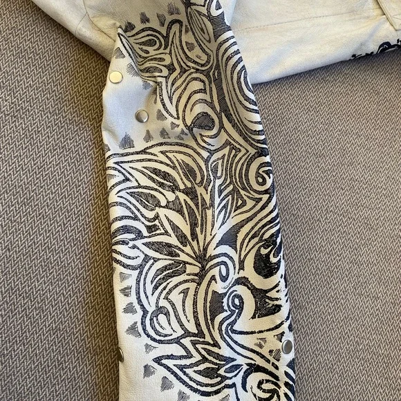 Wilson Leather Vintage Studded Hand Painted Distressed Rocker/Love Jacket Y2K - Picture 13 of 15